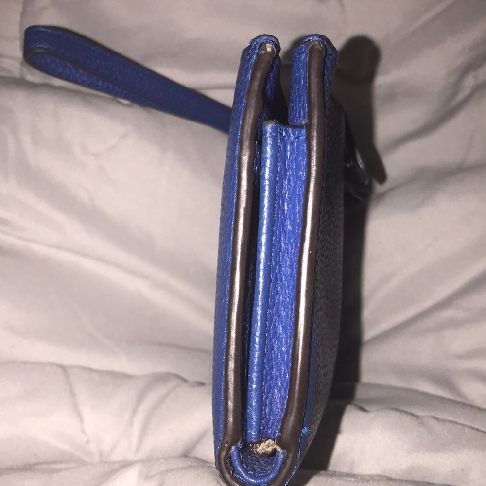 Auth Used MK Adele Double-Zip Pebble Leather Phone Walllet/Wristlet (Blue) - Picture 2 of 9